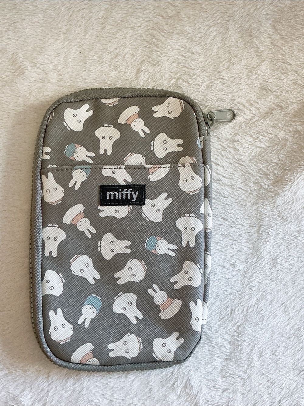 NWOT Miffy Peek A Boo Ghostly Grey Multi-Purpose Storage Passport Organizer Case